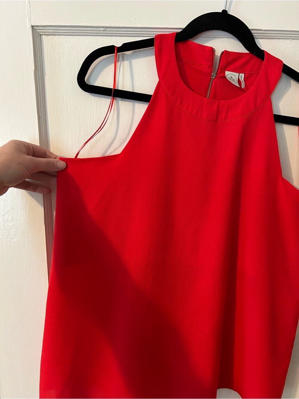 Paper Crane Bright Red Sleeveless Tank Top - Picture 2 of 6